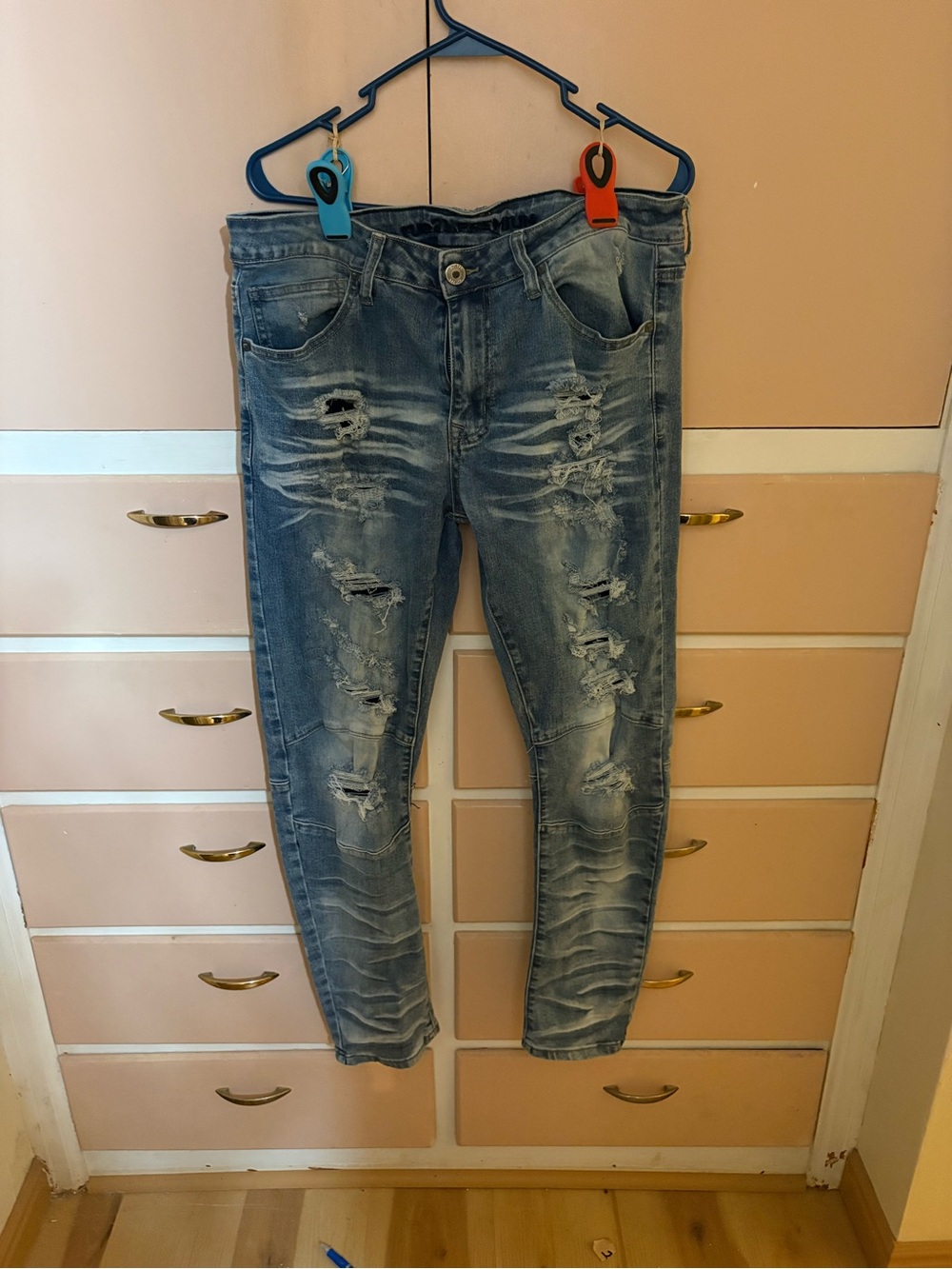 Rue21 Men's Ripped Skinny Jeans - Light Blue Wash